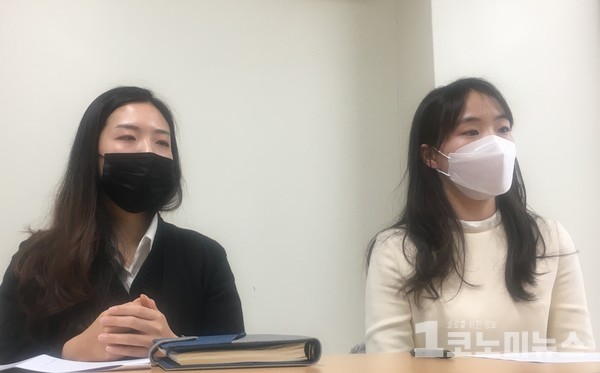 (왼쪽부터)서울시 영등포구 건강가정지원센터 정사라 상담사, 김초록 주임.