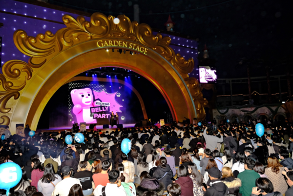 롯데홈쇼핑이 2023년 2월에 벨리곰 NFT 성공을 기념하며 진행한 밤샘파티 현장./ 사진 = 롯데홈쇼핑