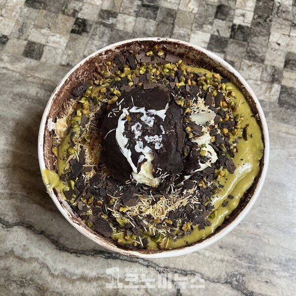 [조 기자의 잇템 췍] 두바이초코설빙, 기대만큼 맛있지만 아쉬움도 - 뉴스 썸네일 이미지